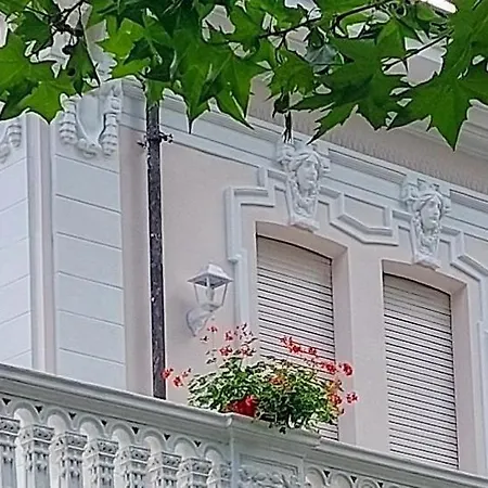 Panzió Honeyoshun